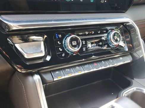 Certified 2023 GMC Sierra 1500 Denali AWD/4WD image 26