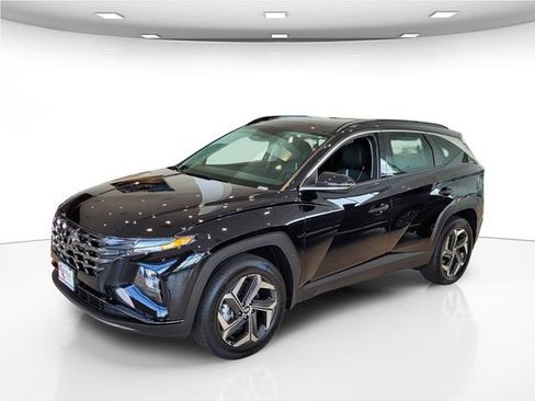 Certified 2023 Hyundai Tucson Limited AWD/4WD image 5