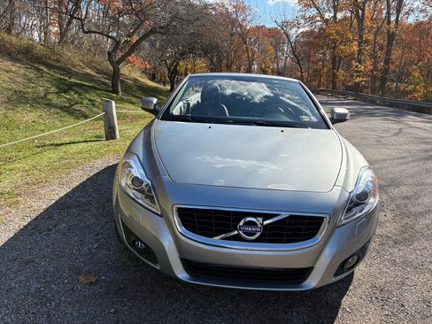 Used 2011 Volvo C70 T5 image 6