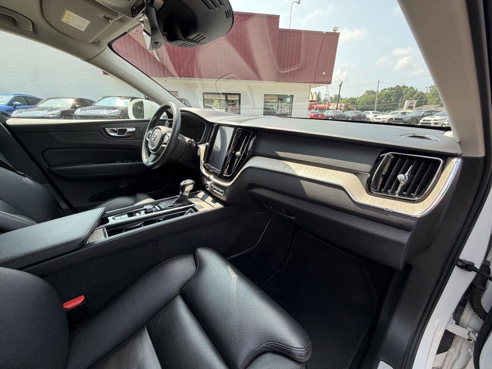 Used 2020 Volvo XC60 T5 Inscription w/ Protection Package Premier AWD/4WD image 31