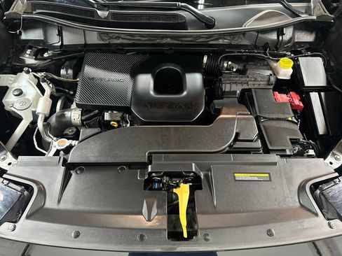 Used 2025 Nissan Murano SV AWD/4WD image 34