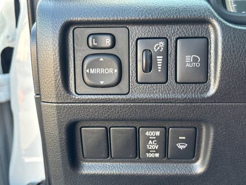 Used 2024 Toyota 4Runner TRD Off-Road Premium image 16