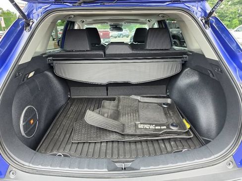 Used 2024 Toyota Corolla Cross LE w/ Moonroof Package AWD/4WD image 17
