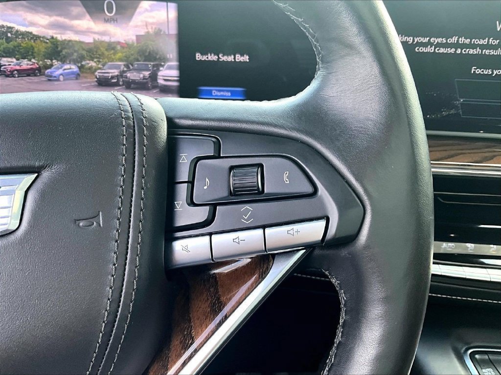 Used 2021 Cadillac Escalade Sport Platinum w/ LPO, Floor Liner Package AWD/4WD image 25