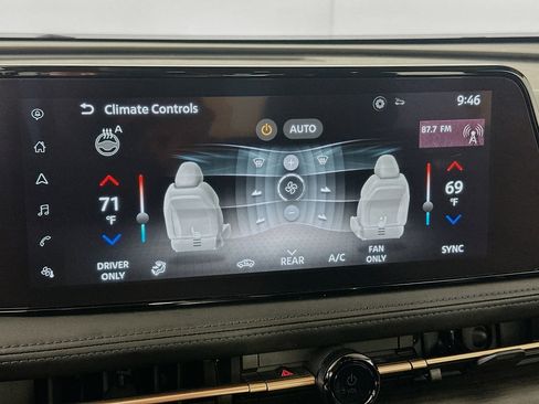 Used 2023 Nissan Ariya FWD image 24