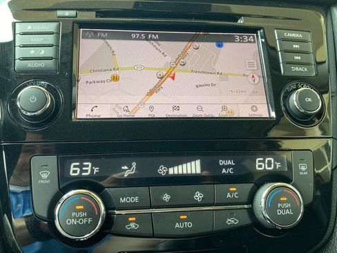 Used 2019 Nissan Rogue SV w/ Premium Package AWD/4WD image 31