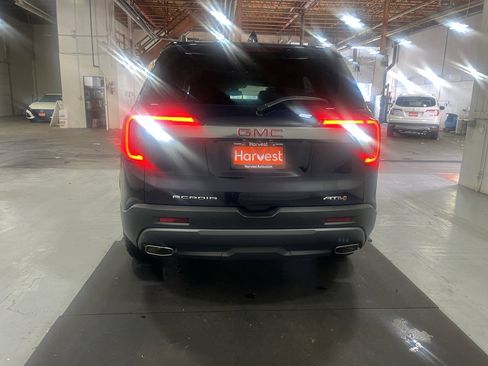 Used 2021 GMC Acadia AT4 w/ Technology Package AWD/4WD image 6