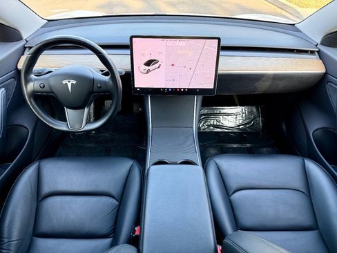 Used 2019 Tesla Model 3 Standard Range Plus RWD image 9