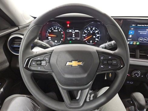 New 2026 Chevrolet Trax LS w/ LS Convenience Package image 17