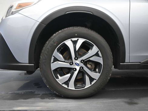 Used 2022 Subaru Outback Limited image 10