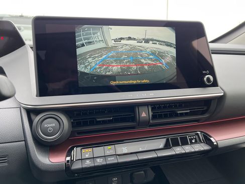 Used 2024 Toyota Prius Prime image 9