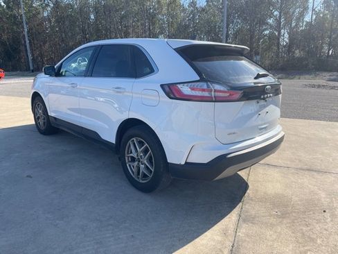 Used 2023 Ford Edge SEL image 6