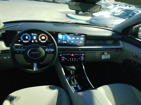 New 2026 Hyundai Tucson SEL FWD image 18