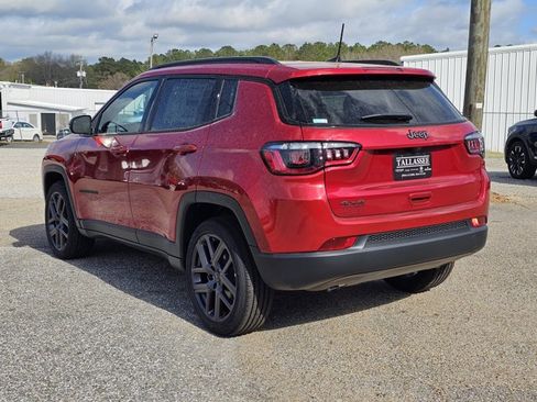 New 2026 Jeep Compass Latitude AWD/4WD image 23