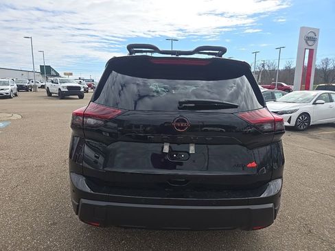 New 2026 Nissan Rogue SV image 6