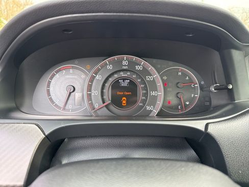 Used 2016 Honda Accord Sport image 21