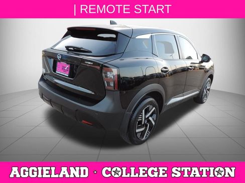 Certified 2025 Nissan Kicks SV image 4