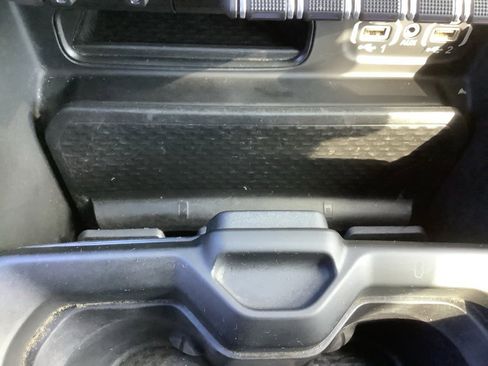 Used 2022 RAM 1500 Limited w/ Bed Utility Group image 21