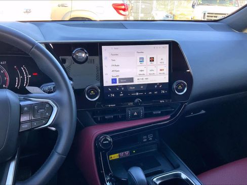 Used 2022 Lexus NX 350 AWD image 13