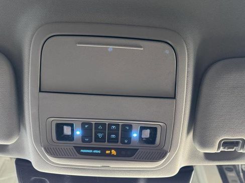 Certified 2021 Ford Explorer XLT w/ Equipment Group 202A image 34