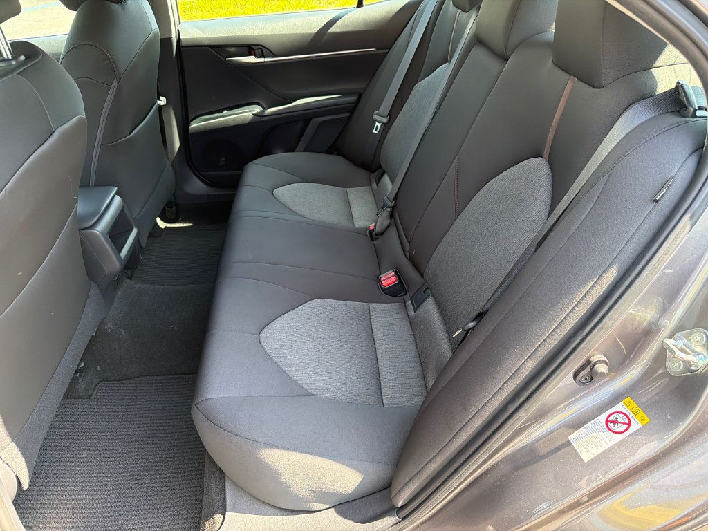 Used 2019 Toyota Camry LE w/ Convenience Package FWD image 22