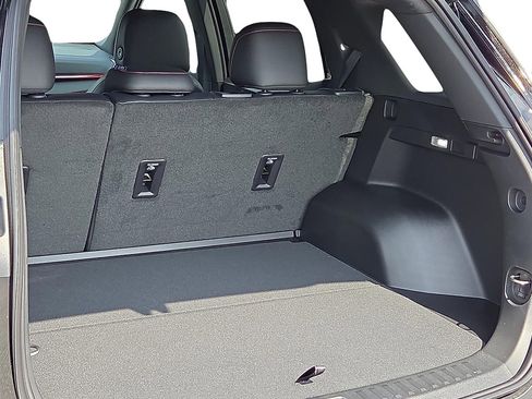 New 2026 Chevrolet Equinox RS w/ Convenience Package III FWD image 8