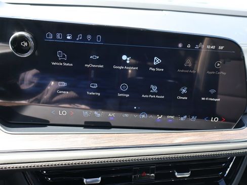 New 2026 Chevrolet Suburban Premier AWD/4WD image 11