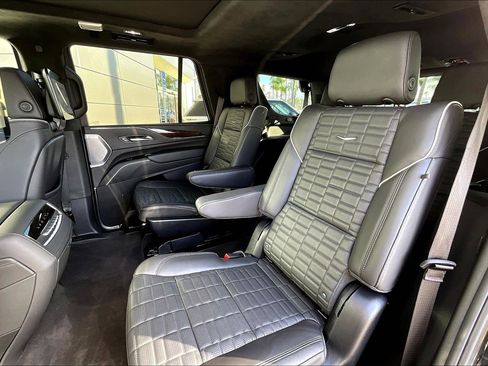 Used 2024 Cadillac Escalade Sport Platinum image 26