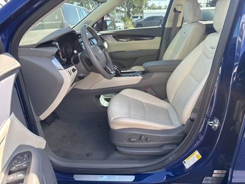 Certified 2024 Cadillac XT6 Premium Luxury w/ Technology Package image 10