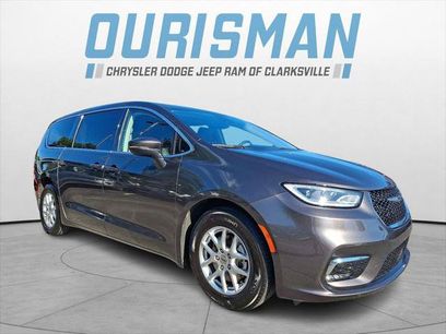 Certified 2023 Chrysler Pacifica Touring-L