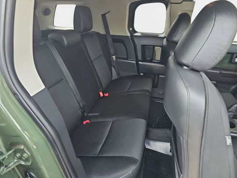 Used 2014 Toyota FJ Cruiser 4WD w/ Upgrade Package image 14