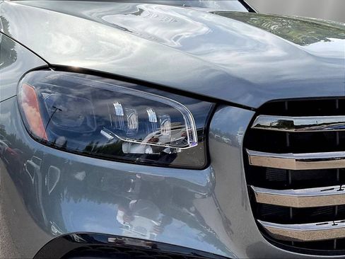 Certified 2025 Mercedes-Benz GLS 580 4MATIC image 35