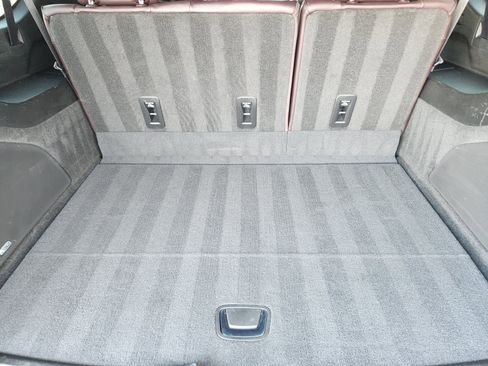 Used 2022 Cadillac Escalade ESV Sport Platinum w/ LPO, ONYX Package image 34