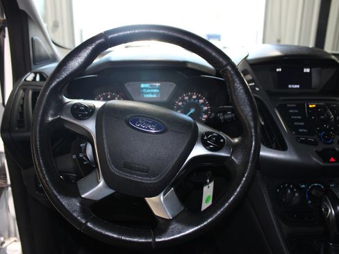 Used 2017 Ford Transit Connect XL FWD image 11
