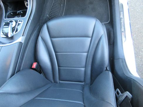 Used 2015 Mercedes-Benz C 300 Sedan image 25