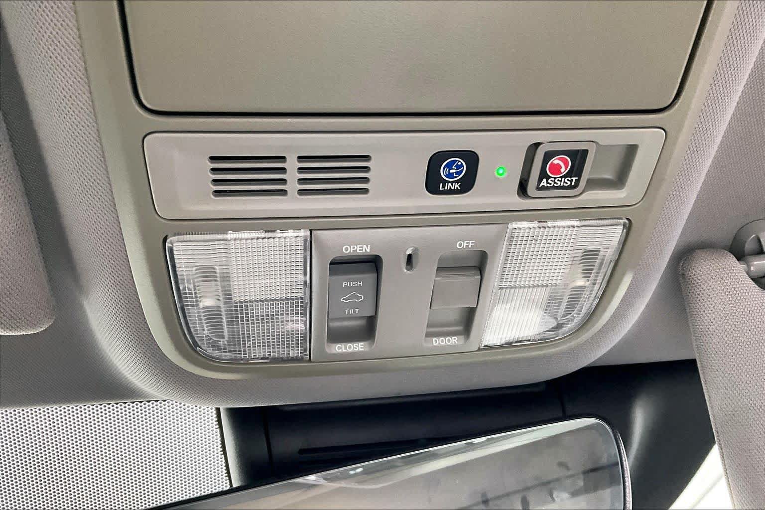 Used 2018 Honda Accord Touring image 33