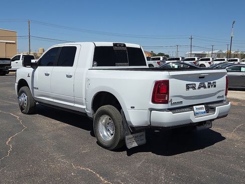 Used 2026 RAM 3500 Laramie AWD/4WD image 3