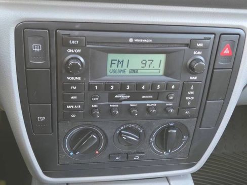 Used 2004 Volkswagen Passat GLS FWD image 21