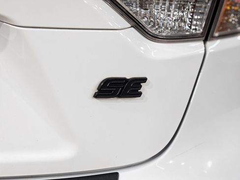 Used 2024 Toyota Corolla SE image 35