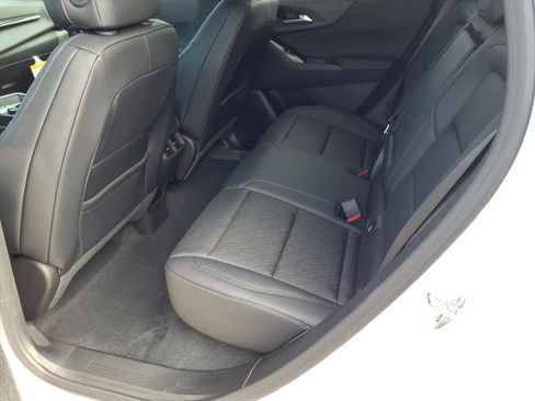 New 2026 Chevrolet Equinox LT w/ Convenience Package II image 6