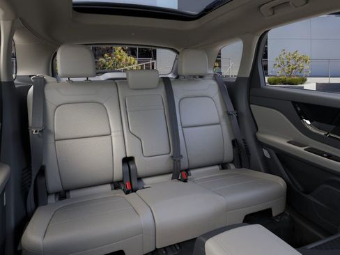 New 2025 Lincoln Corsair Grand Touring image 10