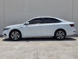 Used 2020 Volkswagen Jetta SEL Premium image 2