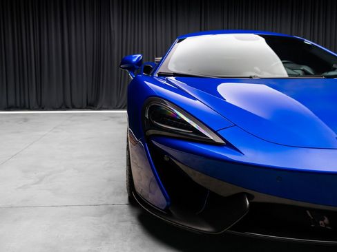 Used 2017 McLaren 570S Coupe image 19