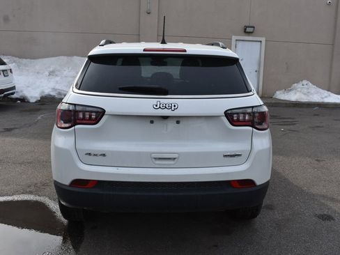 Used 2025 Jeep Compass Latitude image 5