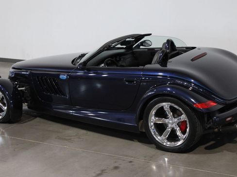 Used 2001 Chrysler Prowler RWD image 18