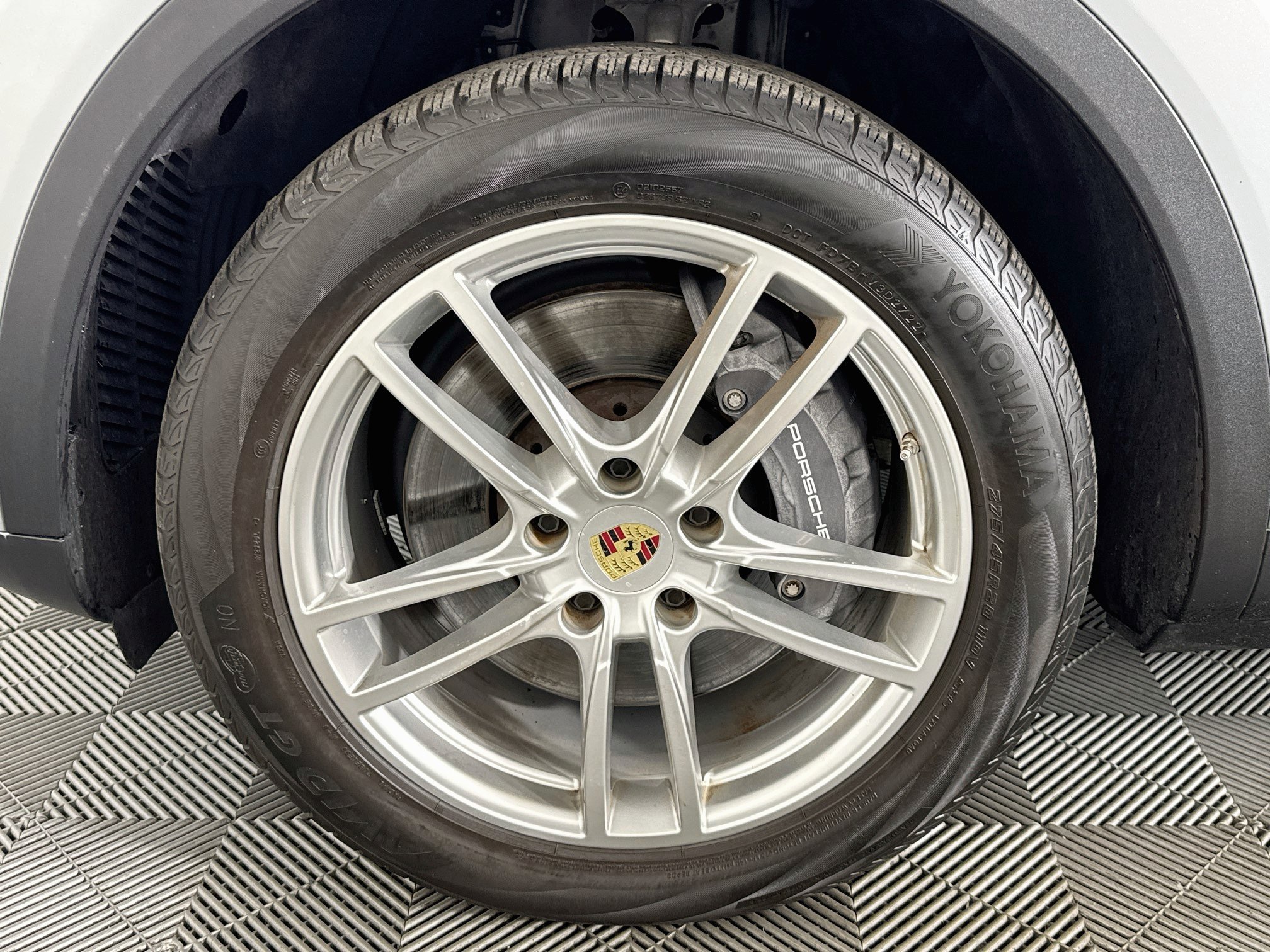 Used 2023 Porsche Cayenne AWD/4WD image 65