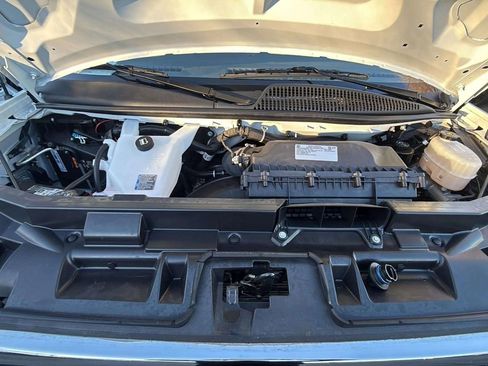 Used 2024 GMC Savana 2500 w/ Driver Convenience Package image 16