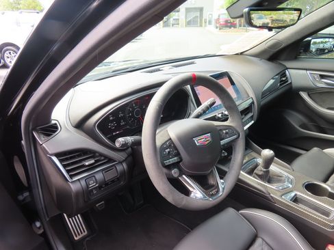 Used 2023 Cadillac CT5 V Blackwing w/ Carbon Fiber Package 2 RWD image 19