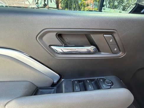 Used 2023 Chevrolet Colorado ZR2 image 16