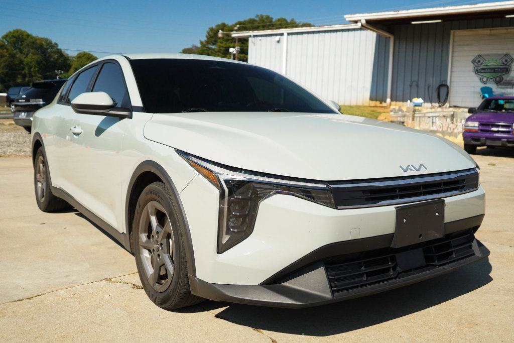 Used 2025 Kia K4 FWD image 36